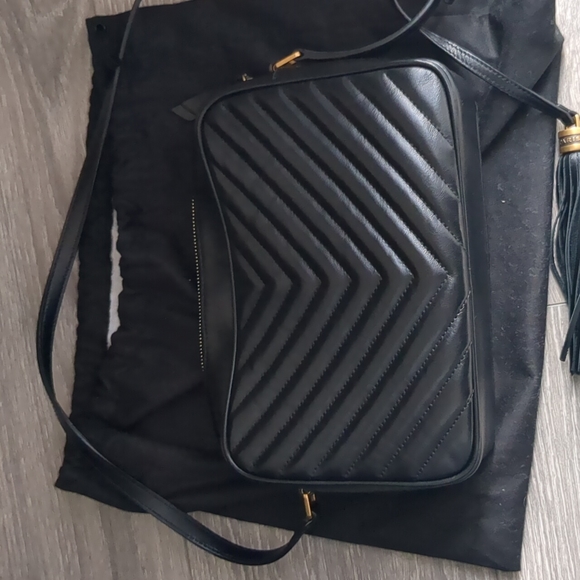 ❌SOLD❌YSL Saint Laurent Lou Camera bag black gold - Picture 5 of 10
